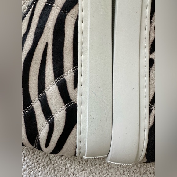 New P448 Star Zebra Zip Hightop Sneaker - Picture 5 of 8